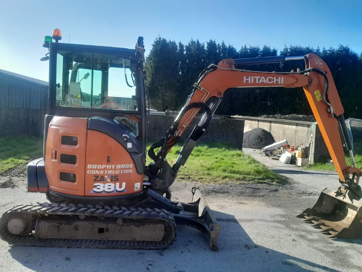 Hitachi digger - Image 4