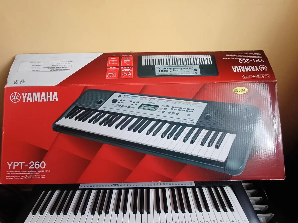 Yamaha Keyboard - Image 2