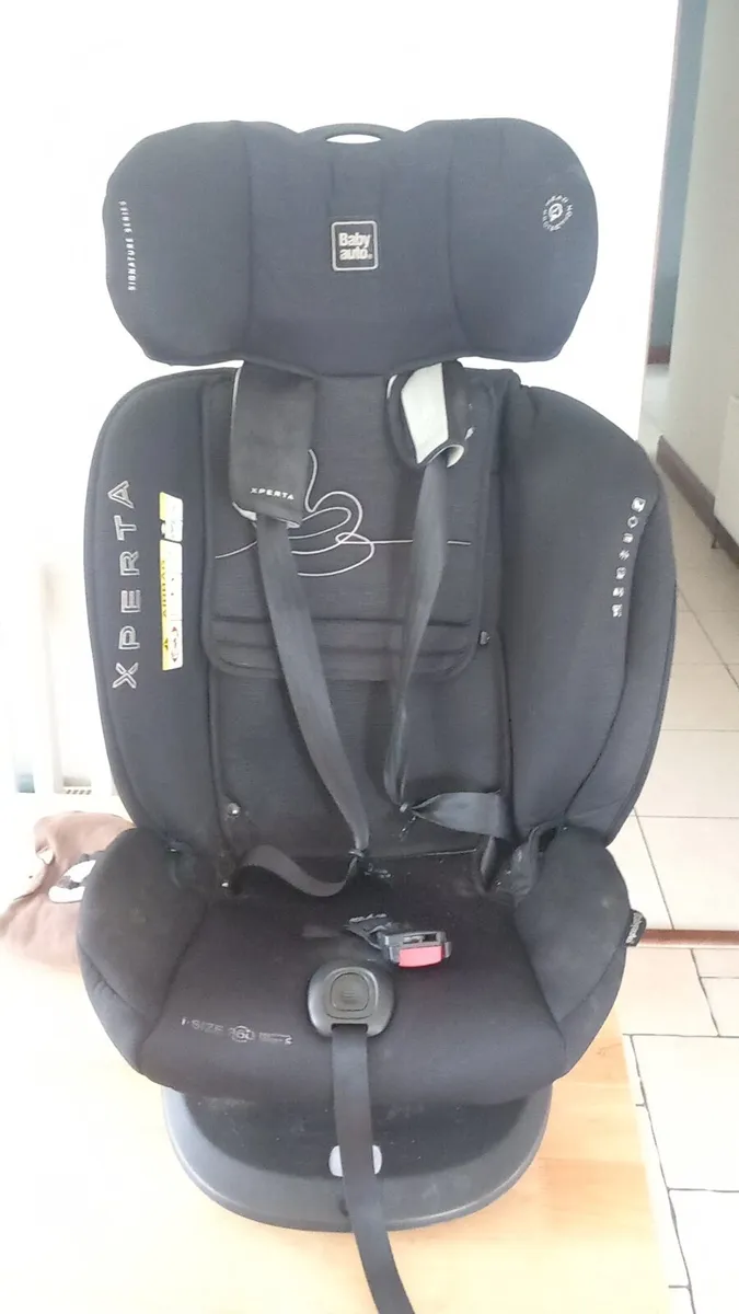 Child car seat - Image 1