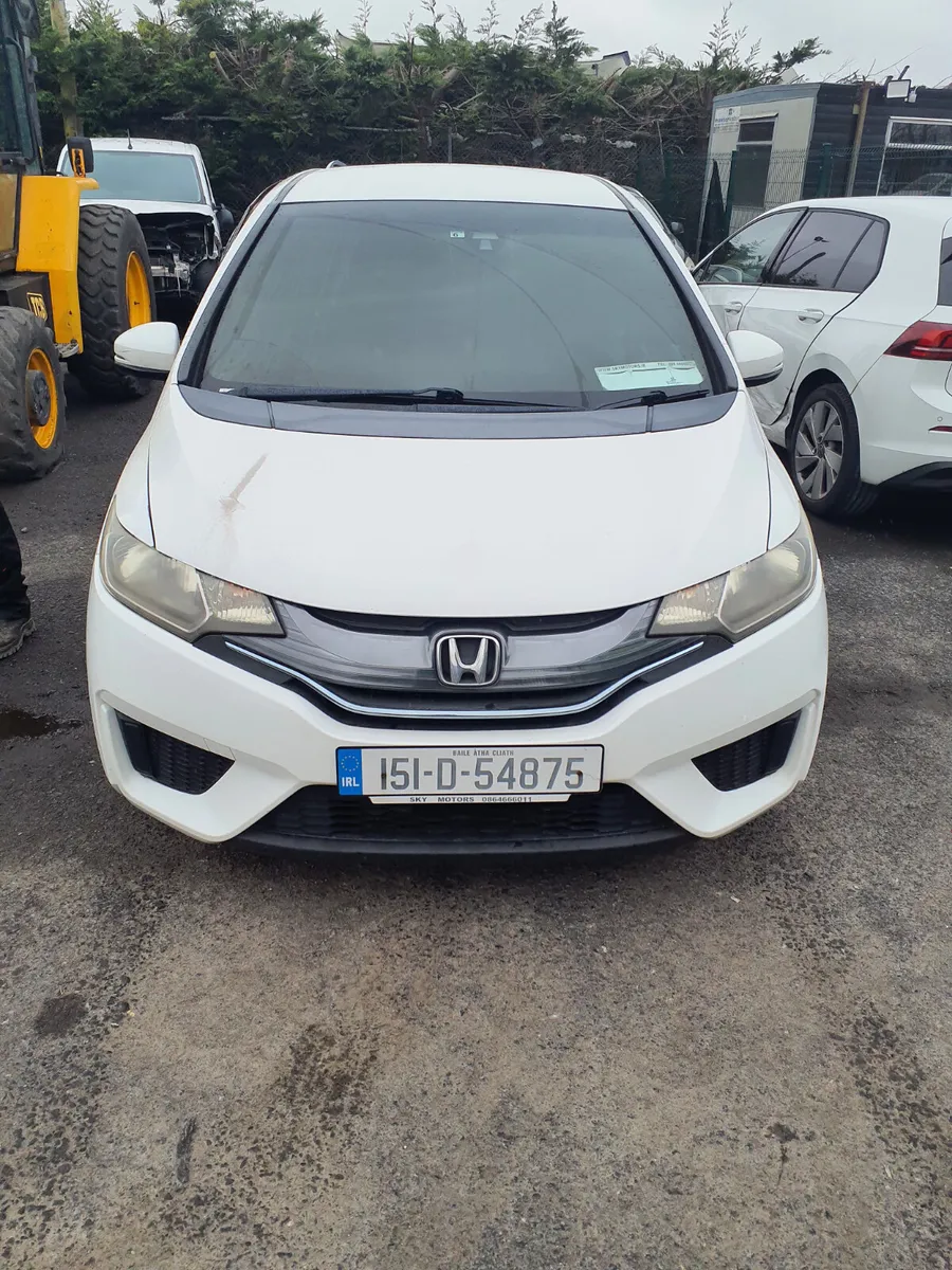 Honda Fit hybrid 2015 attempted theft - Image 1