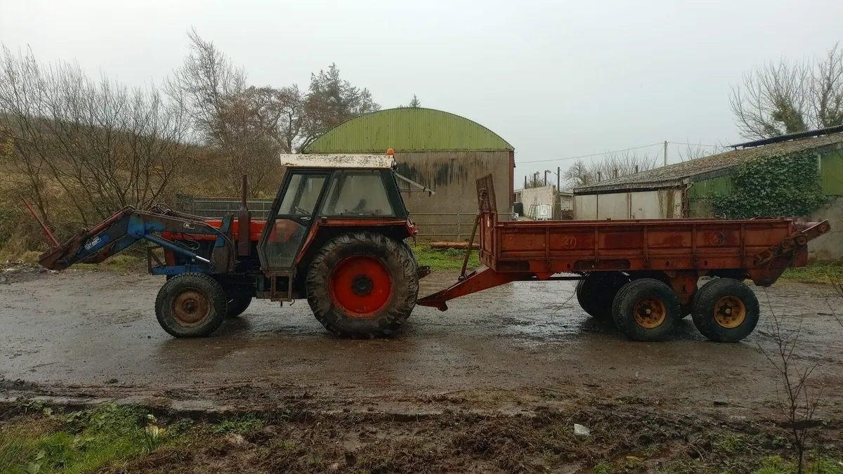 Zetro 8111 and belarus 6 ton muckspreader - Image 1