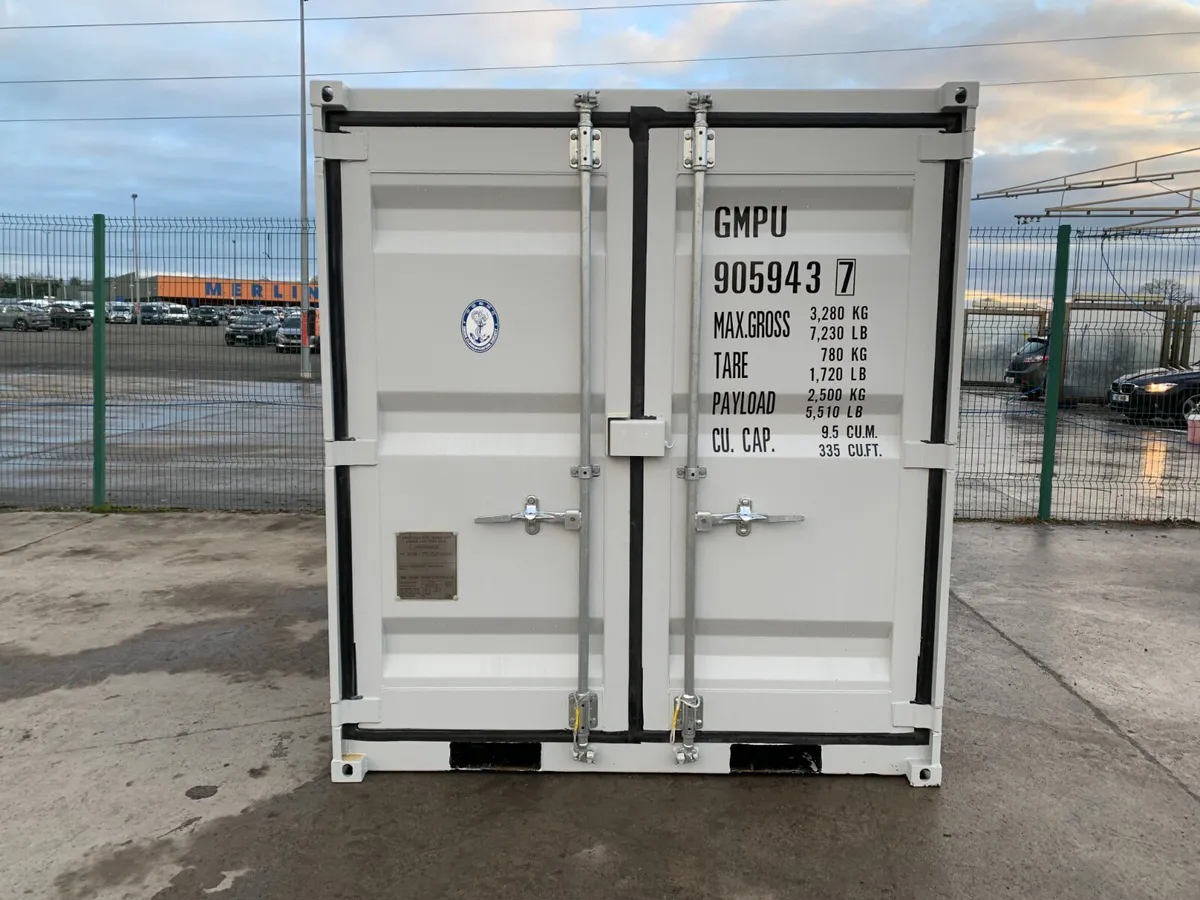 UNRESERVED 8FT X 6.5FT STORAGE CONTAINER FOR AUCT - Image 1