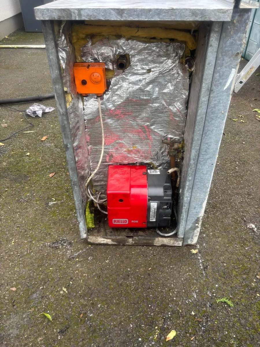 Grant 50/90 standard efficiency oil boiler - Image 1