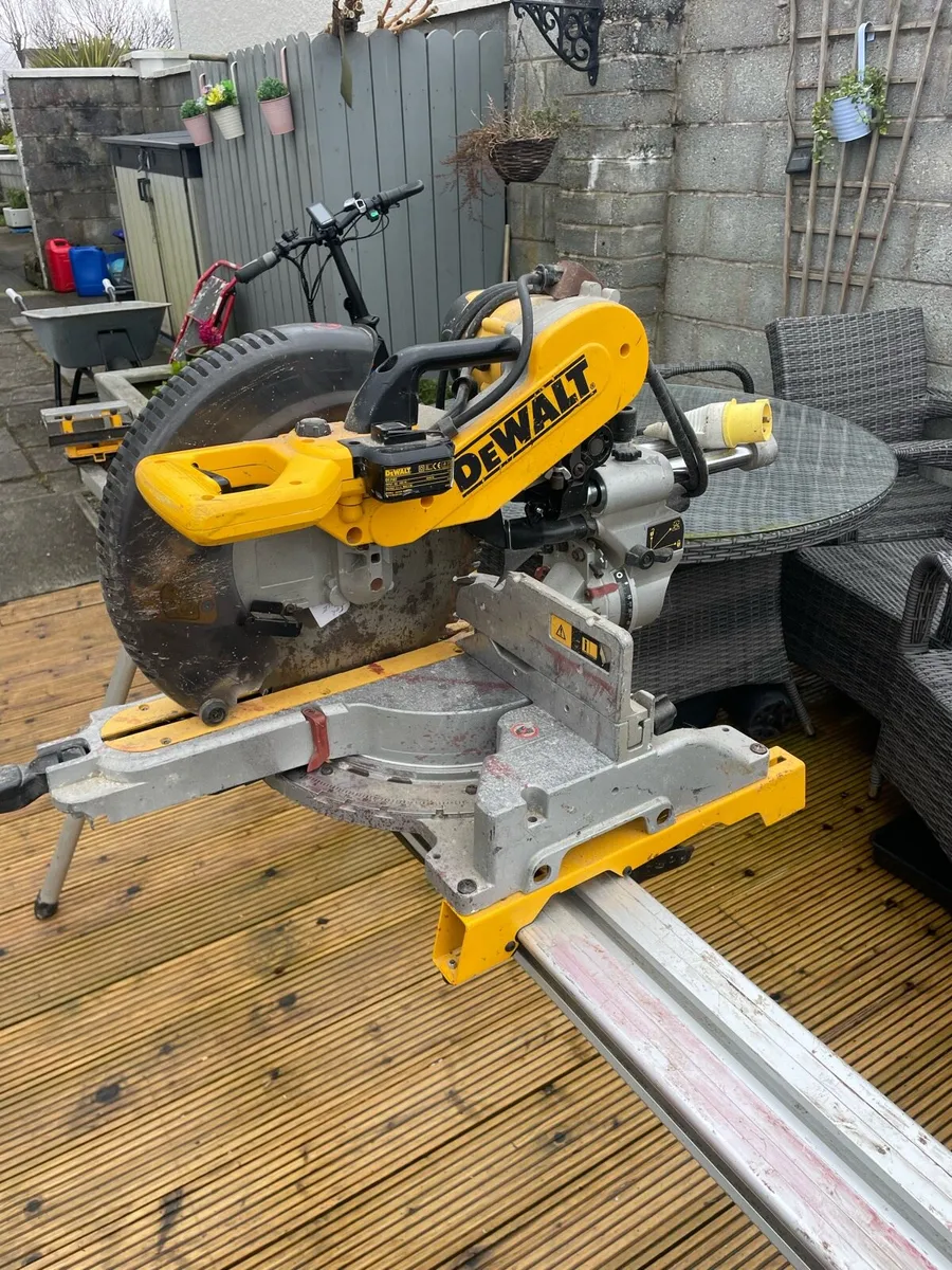 Dewalt mitre saw & stand also table saw stand - Image 1