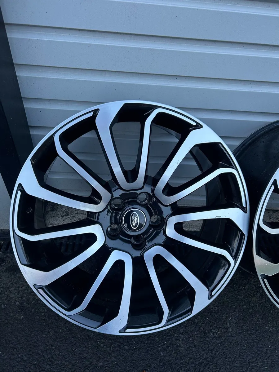 Landrover 22’’ turbine alloys - Image 2