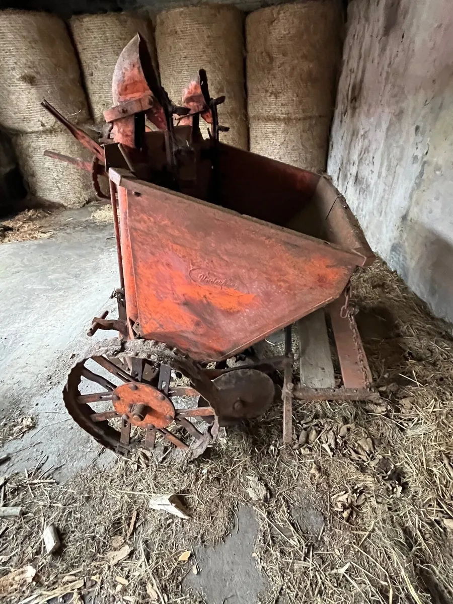 Farm Machinery - Image 4