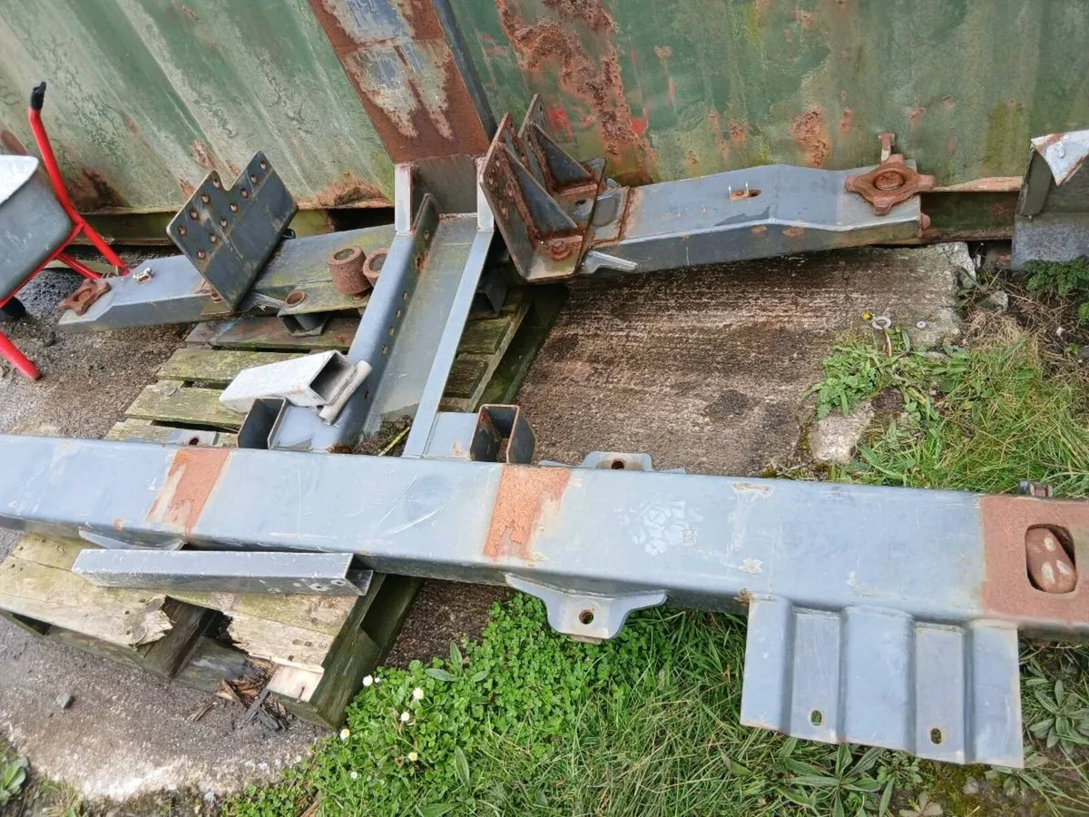 Twist- lock system container ( skelly) - Image 4