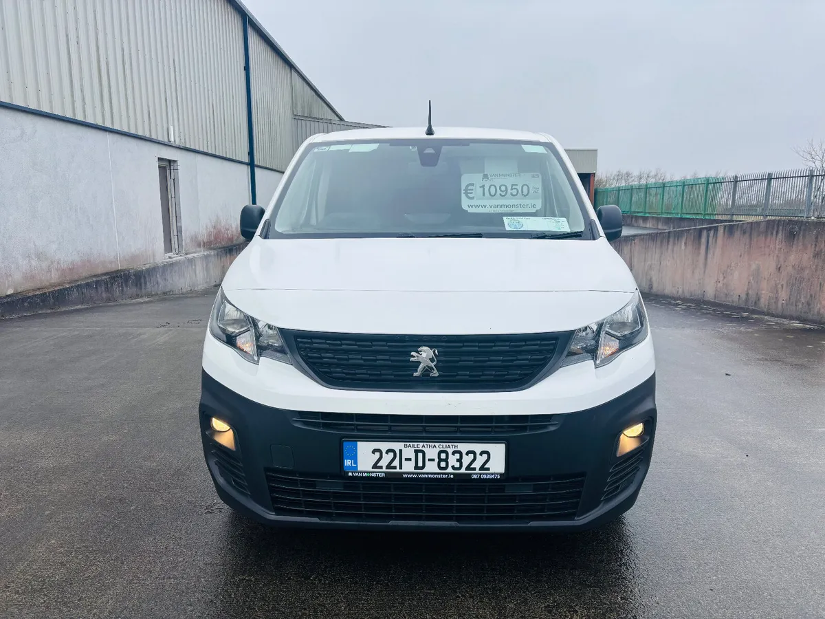 221 Peugeot Partner 1.5 100bhp PRO €10,950 + Vat - Image 2