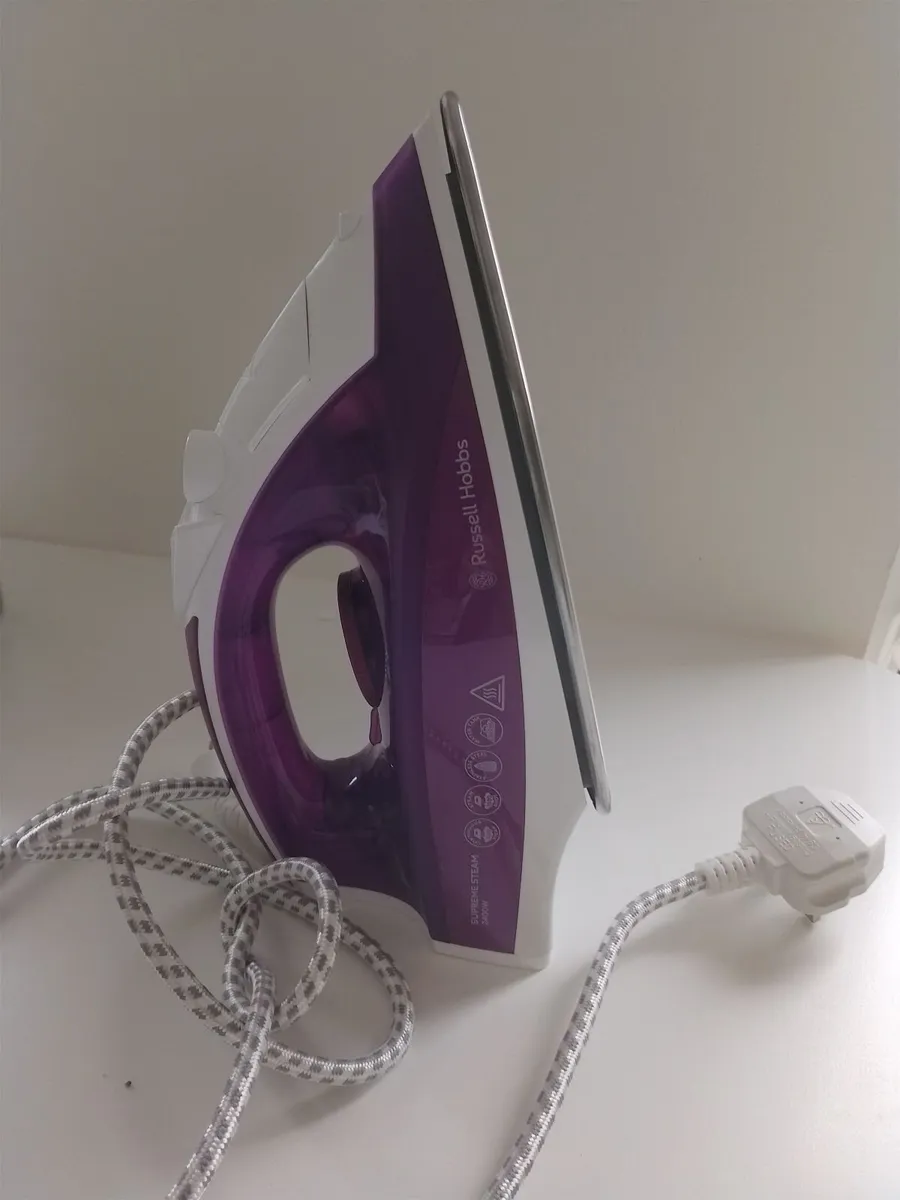 Steam Iron - Image 2