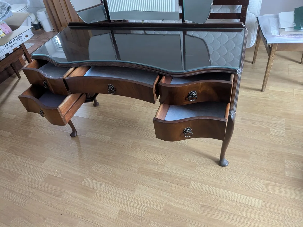 Dressing Table - Image 1
