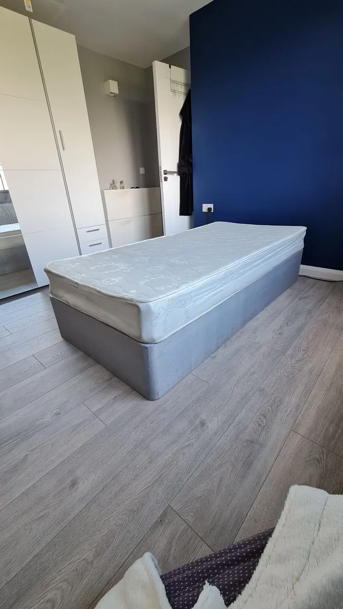 Single bed base with matress - Image 1