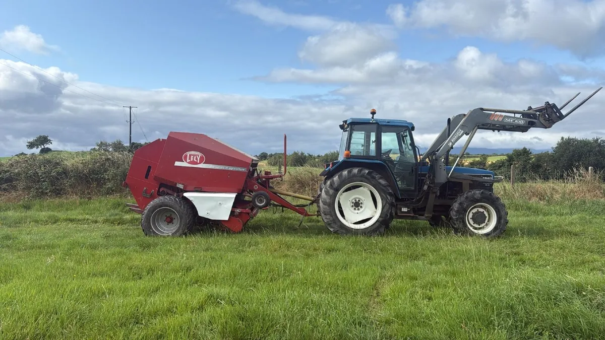 Baler . Welger 235 profi - Image 1