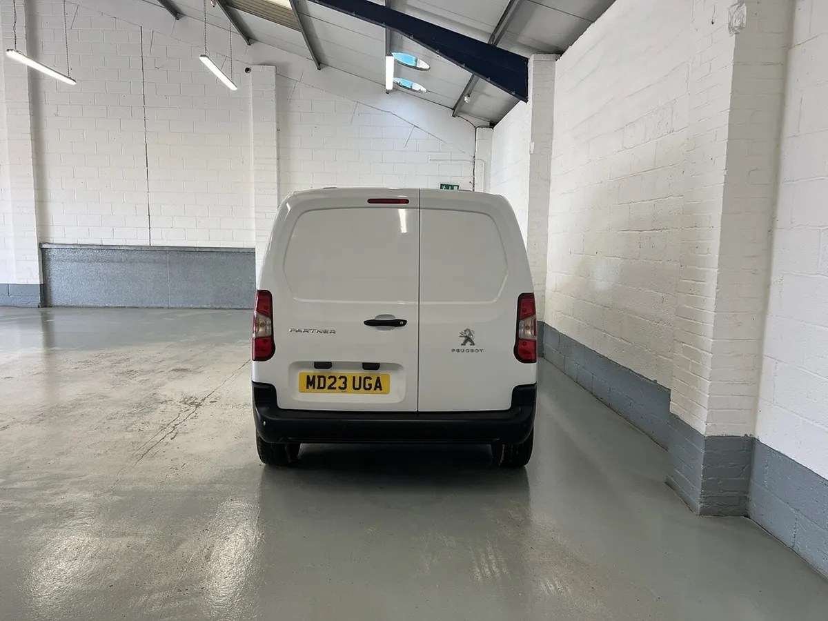 2023 Peugeot Partner Small Panel Van - Image 4