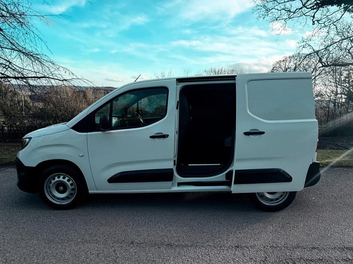 2024 Vauxhall Combo Small Panel Van - Image 1