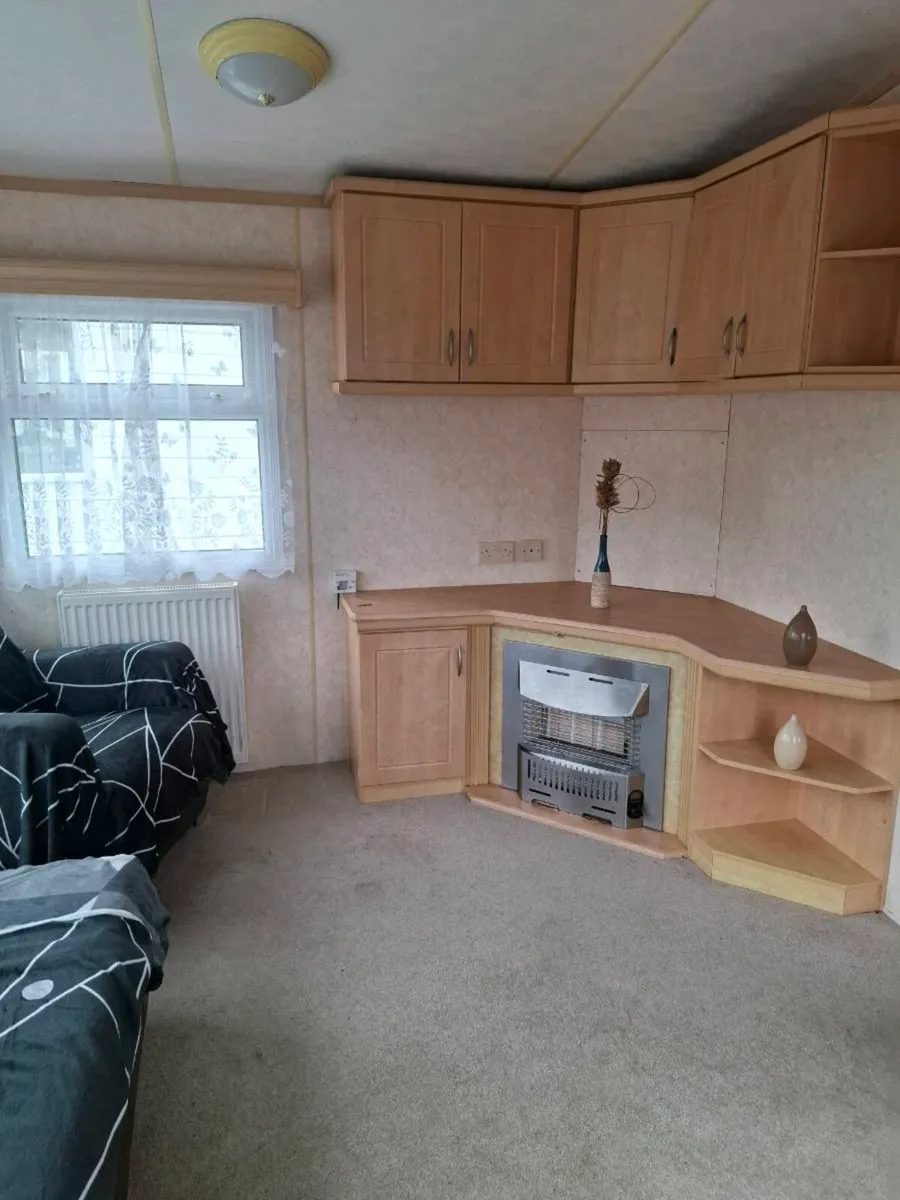 35 X 12 Willerby - Image 3