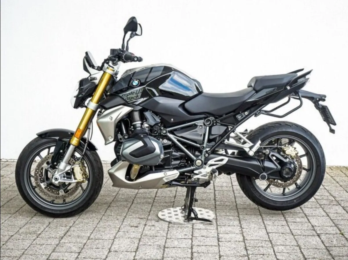 BMW R1250R SE Triple Black. Serviced & new tyres - Image 2