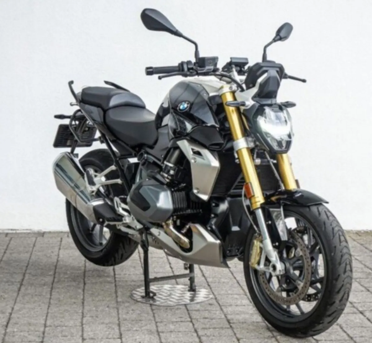 BMW R1250R SE Triple Black - Price increase - Image 4