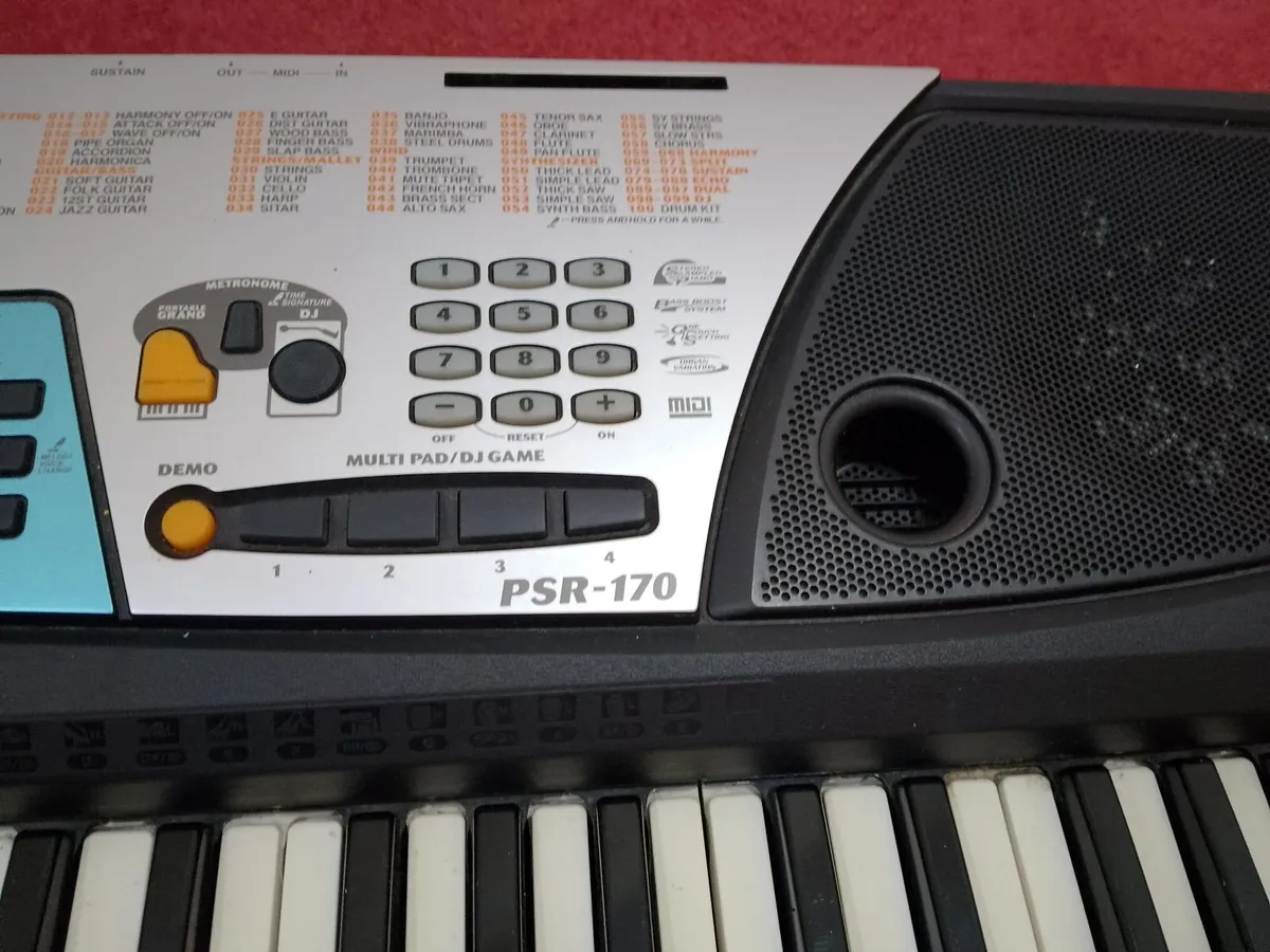Yamaha Keyboard - Image 2