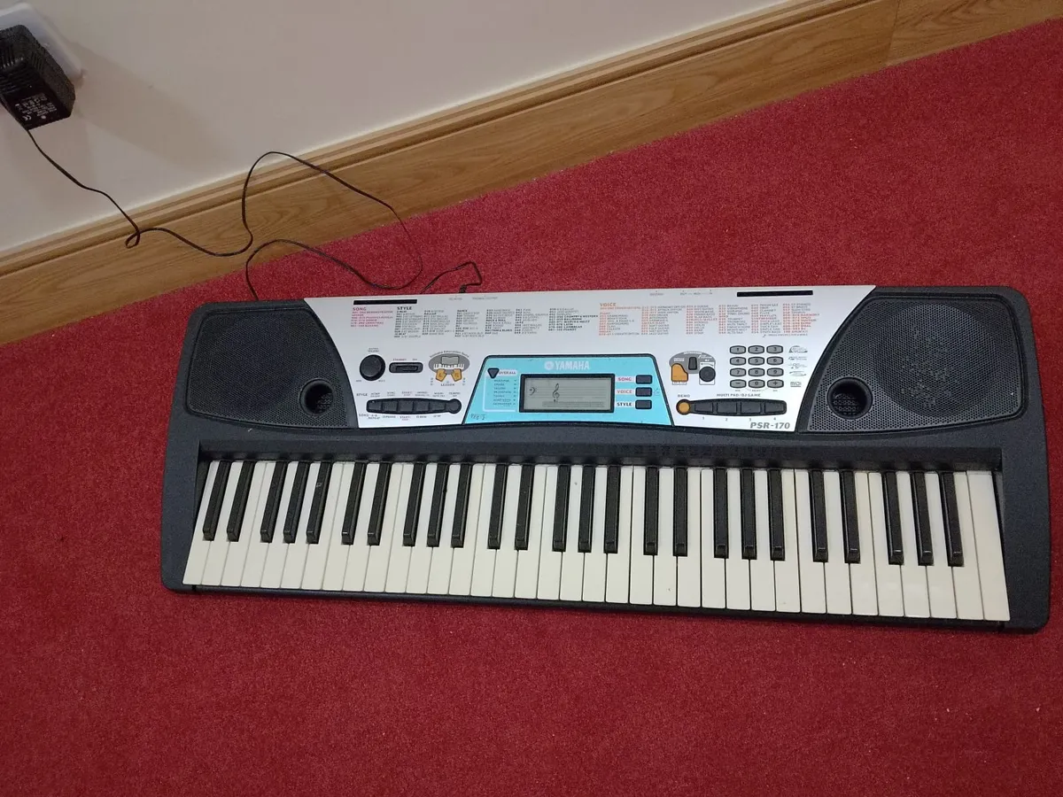 Yamaha Keyboard - Image 3