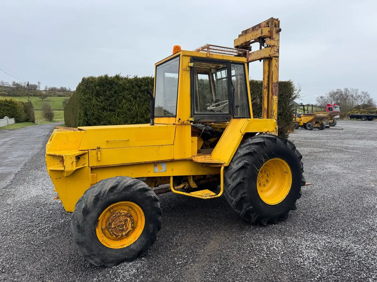JCB 926 rough terrain forklift - Image 4
