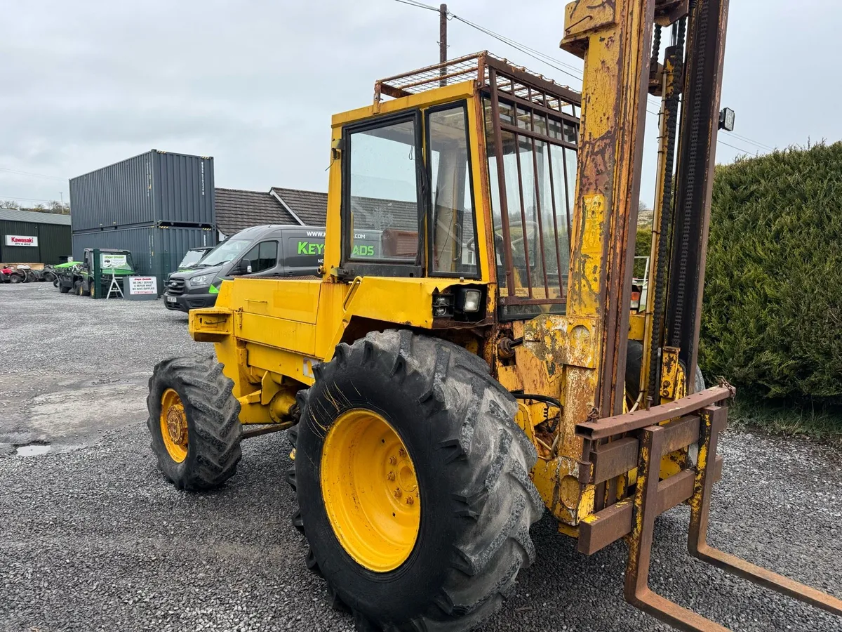 JCB 926 rough terrain forklift - Image 3