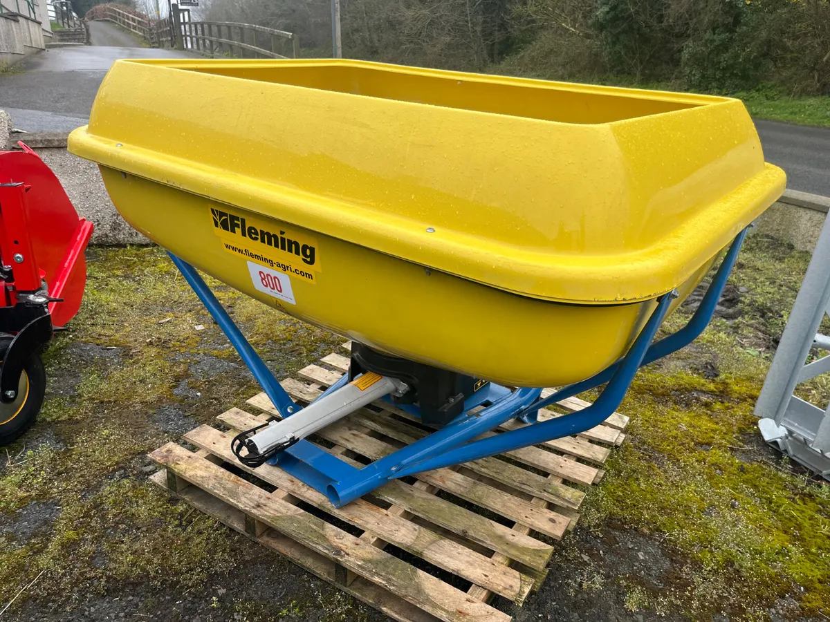 New Shop Soiled Flemming 800 Fertiliser Sower - Image 1