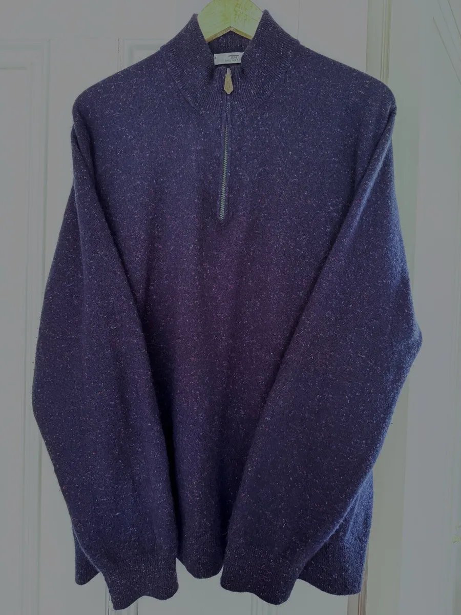 Men’s Inis Meain Sweater - Image 1