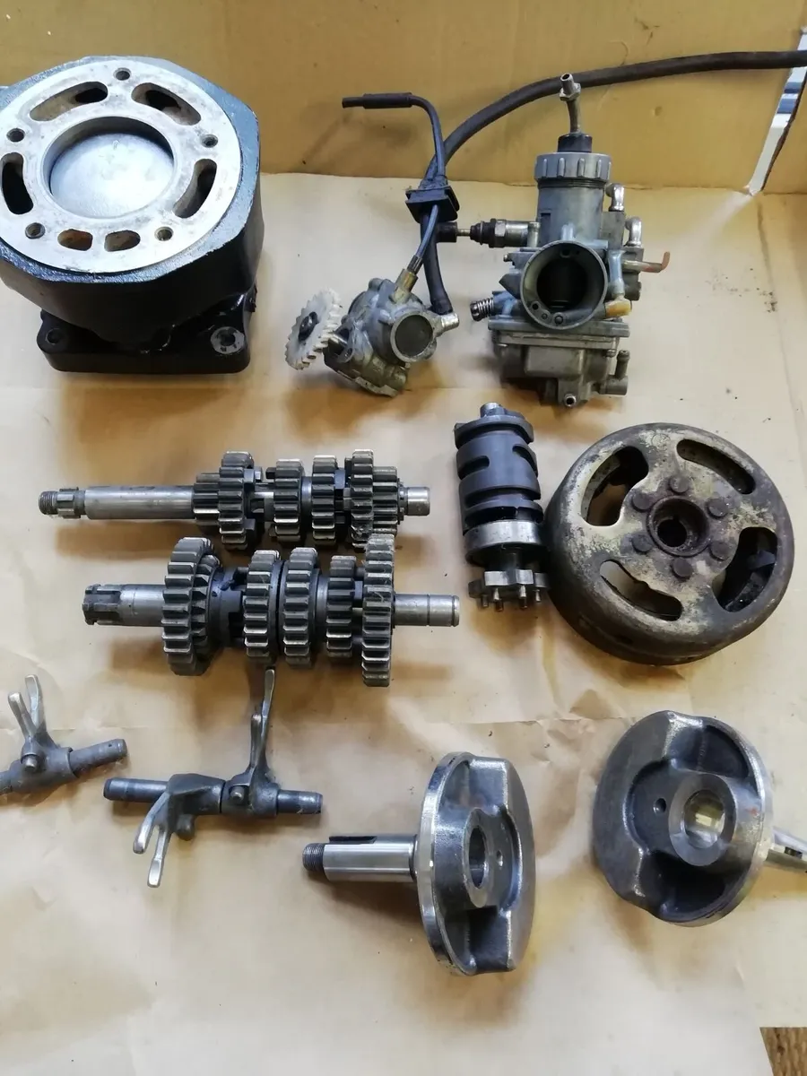 Yamaha TZR 125 Cylinder, piston, carb, gearbox, - Image 1
