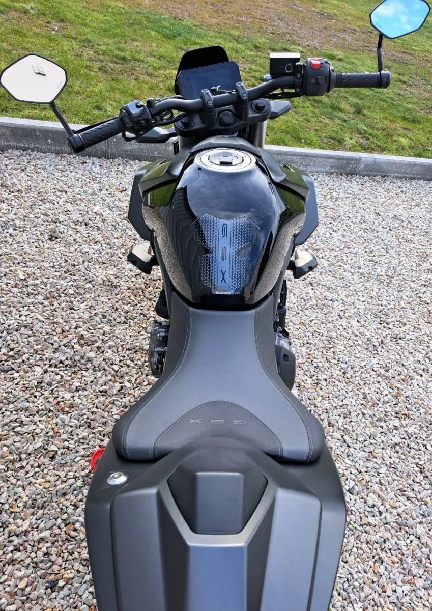Suzuki GSX-8S - Image 3