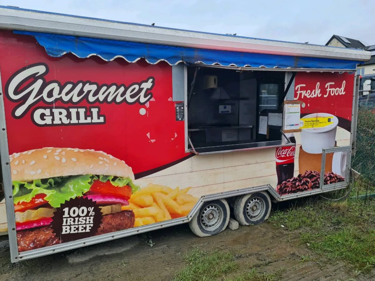 Mobile catering unit - Image 1