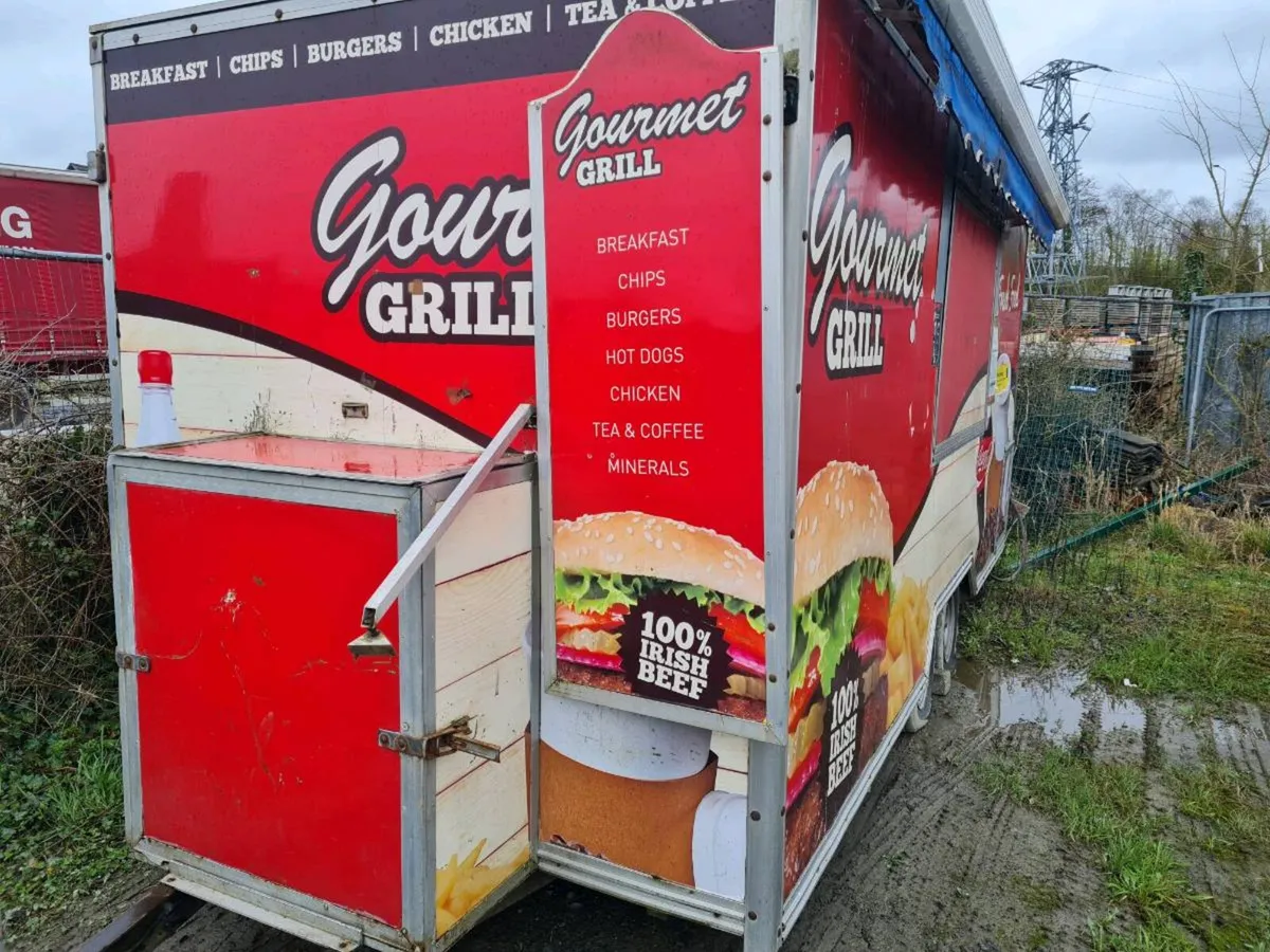 Mobile catering unit - Image 2