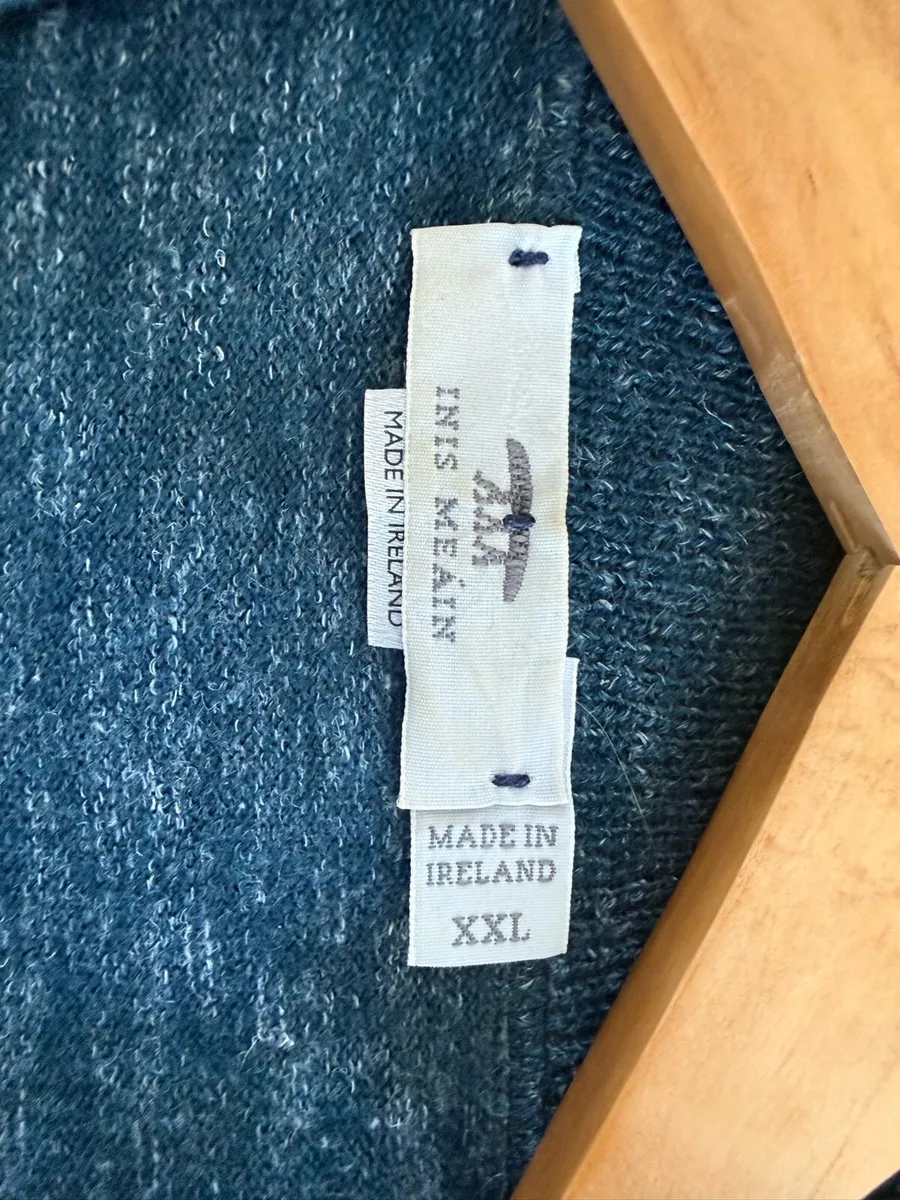 Men’s Inis Meain Sweater - Image 1