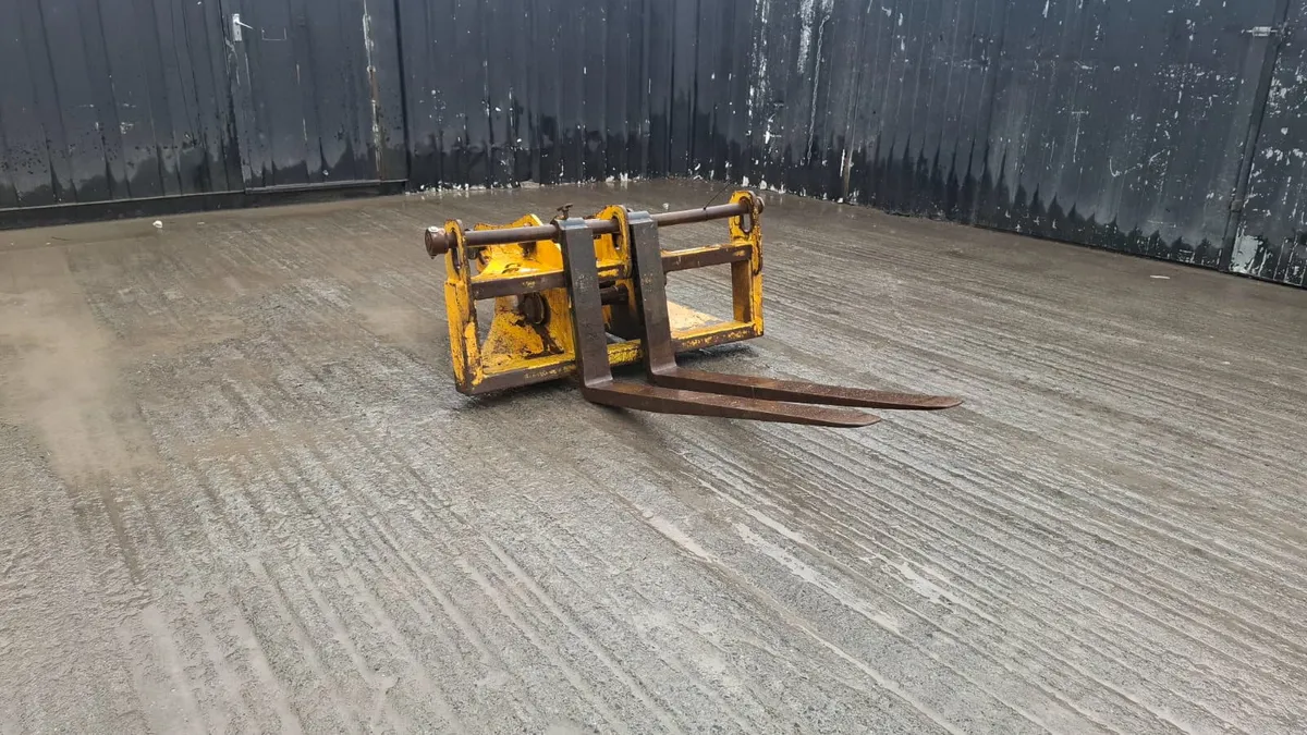 CES Excavator Forks – 80mm Pins - Image 1