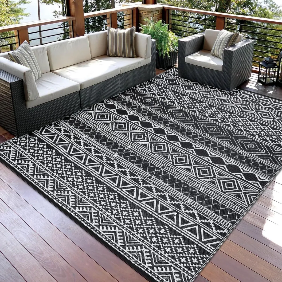 Outdoor Patio Rug Waterproof 270 x 360 cm - Image 1
