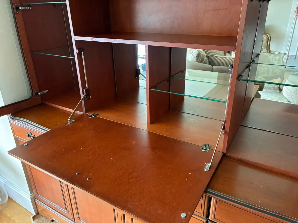 Dining room drinks and display cabinet - Image 3