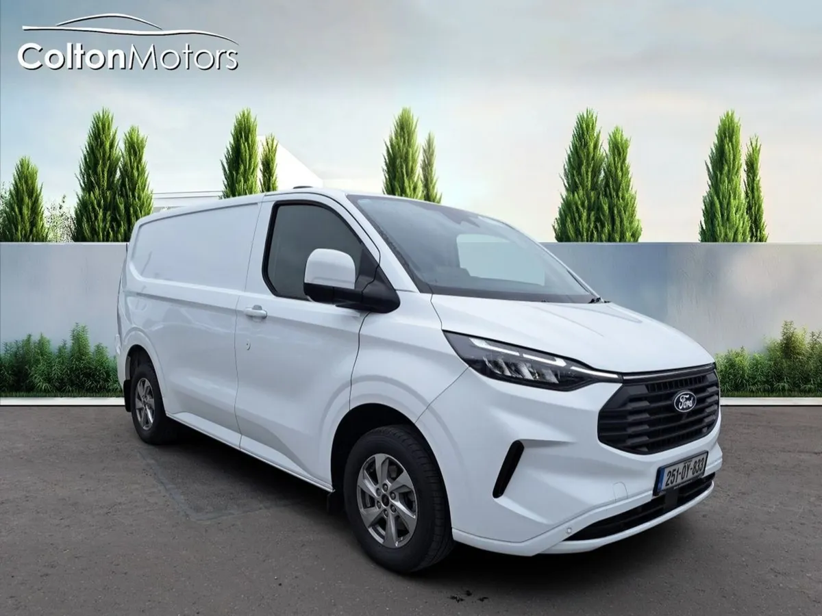 Ford Transit Custom TRANSIT CUSTOM 300 SWB 2.0 L E - Image 1