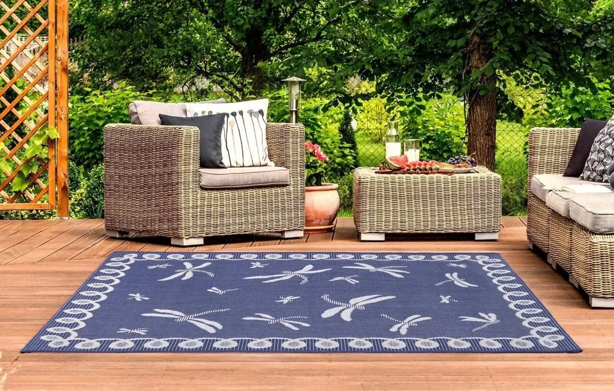 Terrace Dragonfly Outdoor Rug for Garden Patio - Image 1