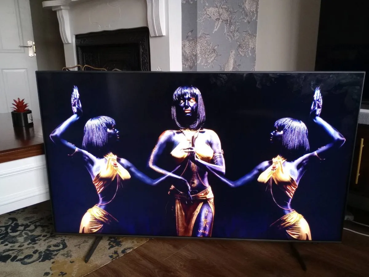 Samsung 55" QLED 4K UHD SMART TV QE55Q60DAU - Image 2