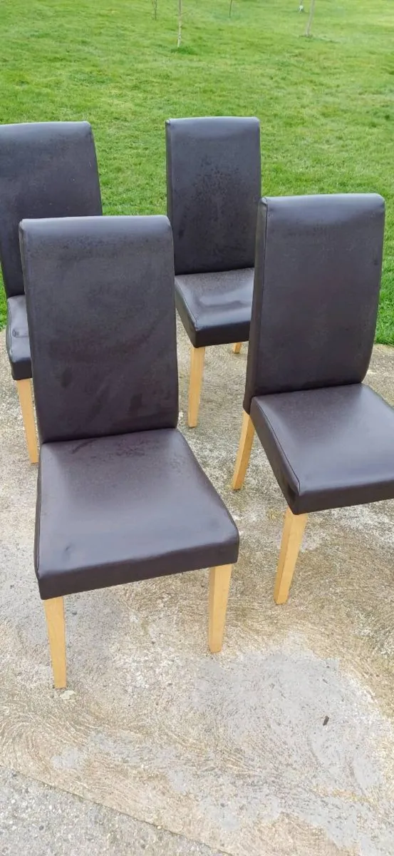 Four identical leather chairs - Image 3