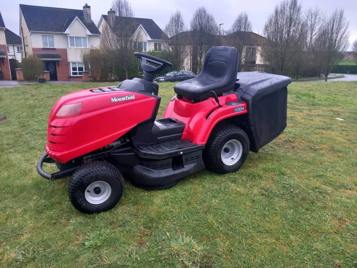 Ride on lawnmower - Image 2