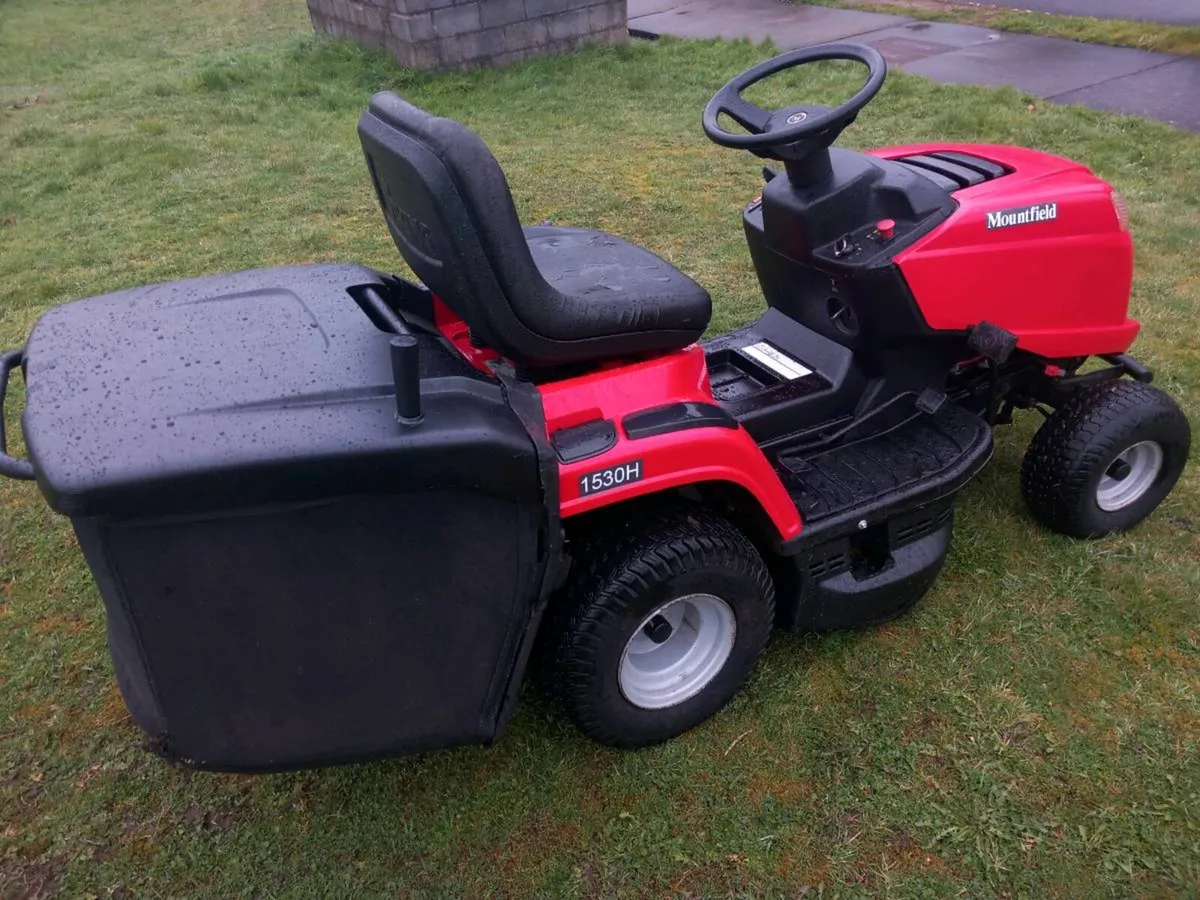 Ride on lawnmower - Image 3