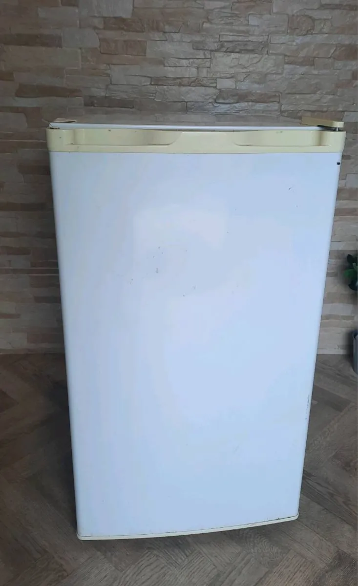 Under counter fridge - Image 1