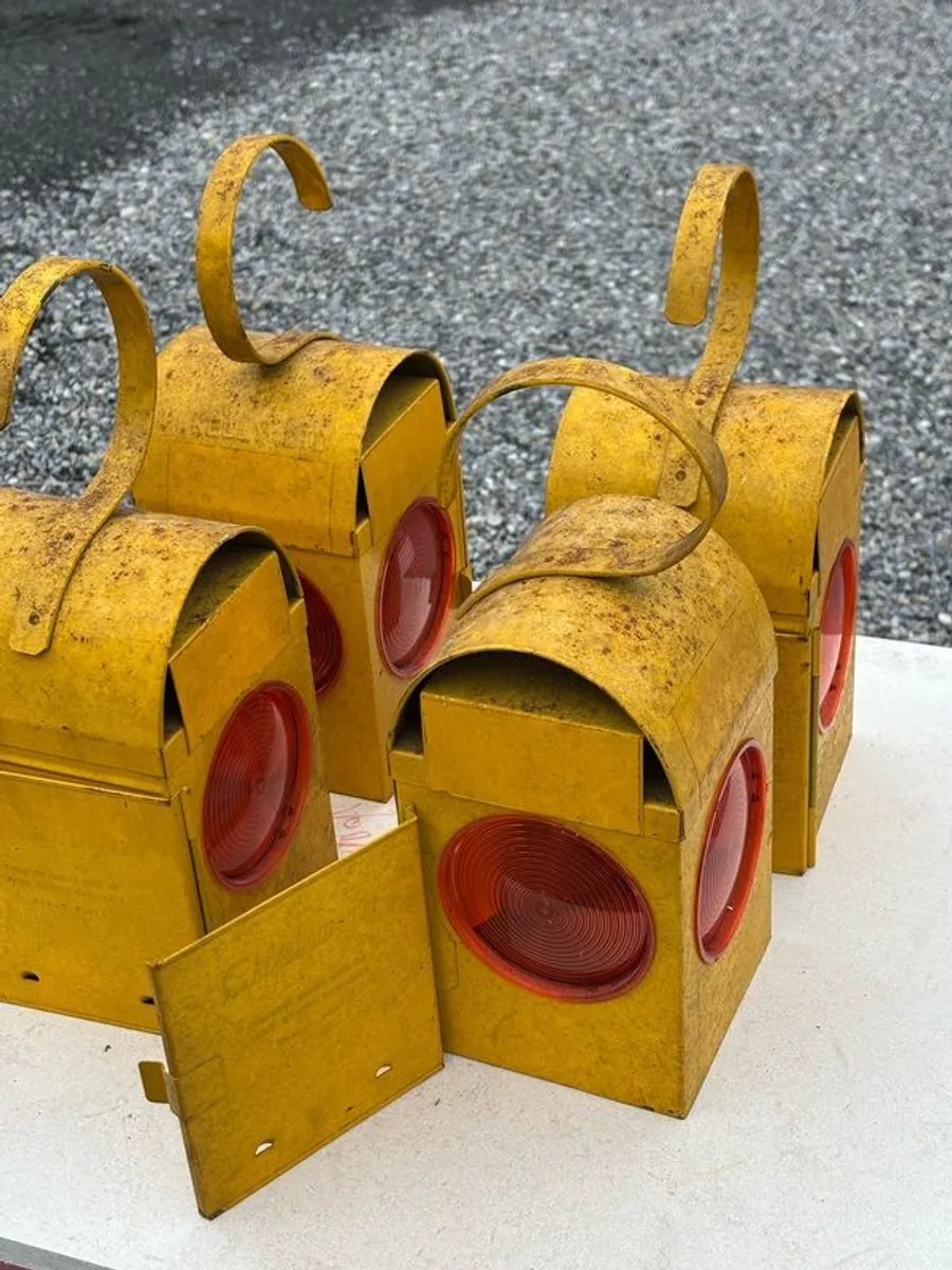 Vintage road lanterns - Image 3