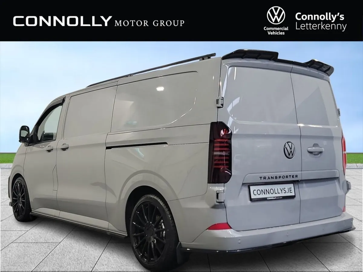 Volkswagen Transporter Highline LWB 150hp Auto - Image 4