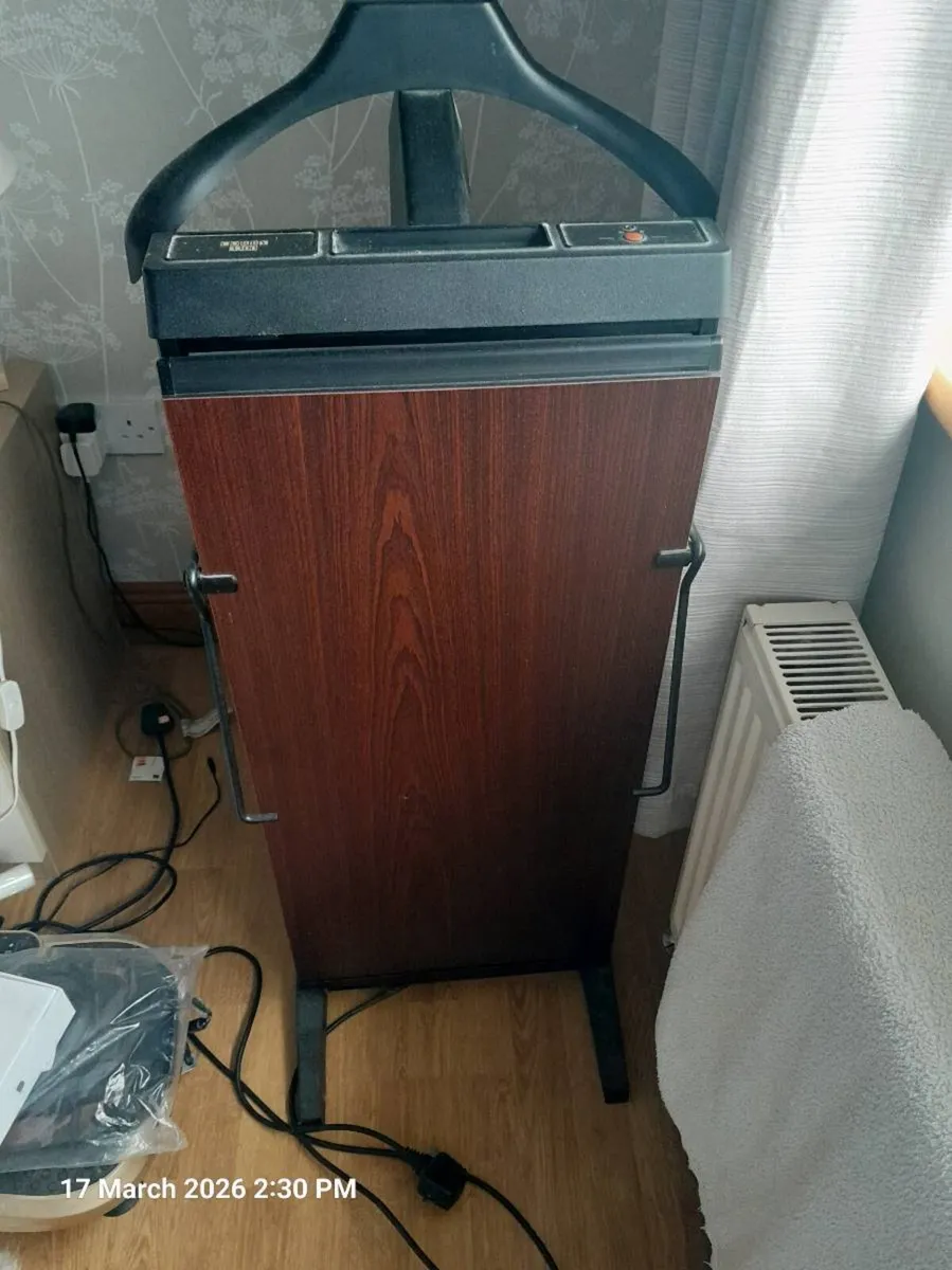 Corby Trouser press - Image 1