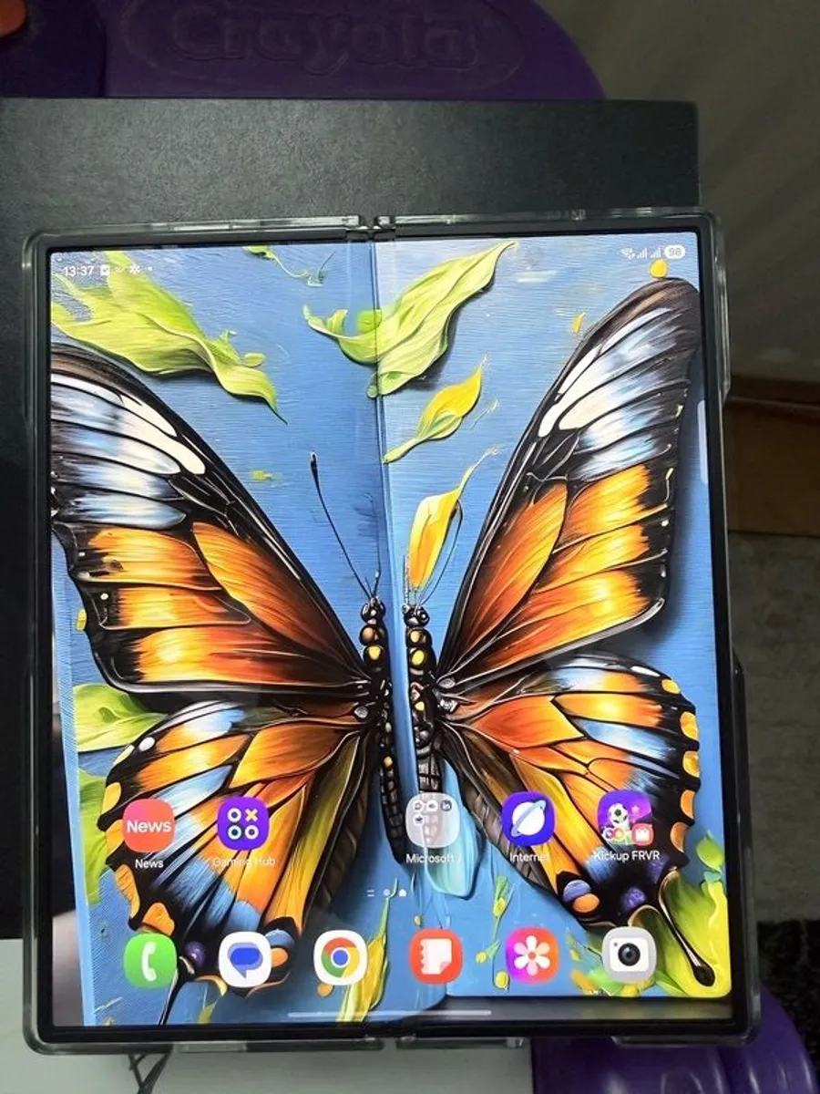 samsung zfold 6 256 gb immaculate - Image 1