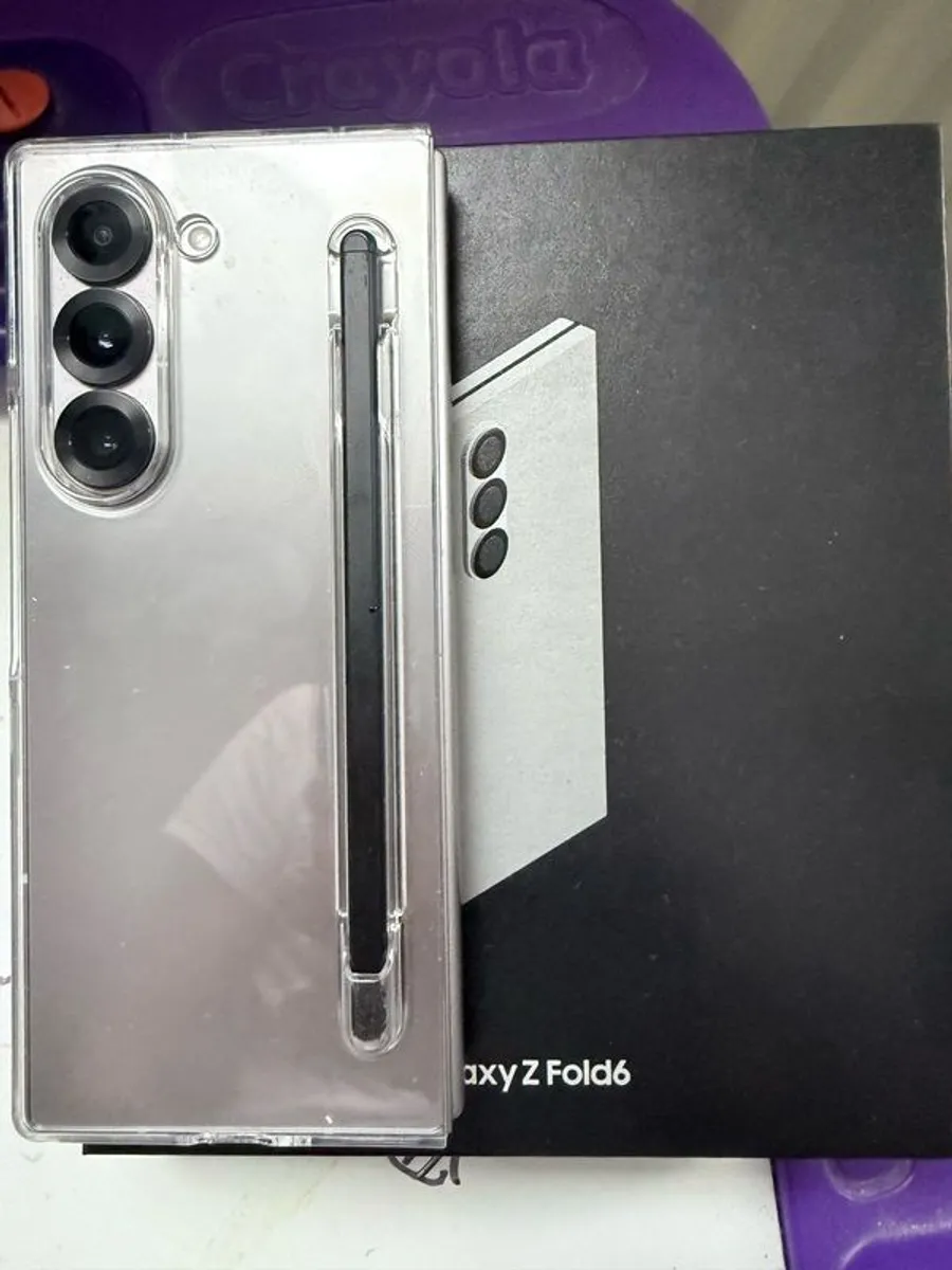 samsung zfold 6 256 gb immaculate - Image 2