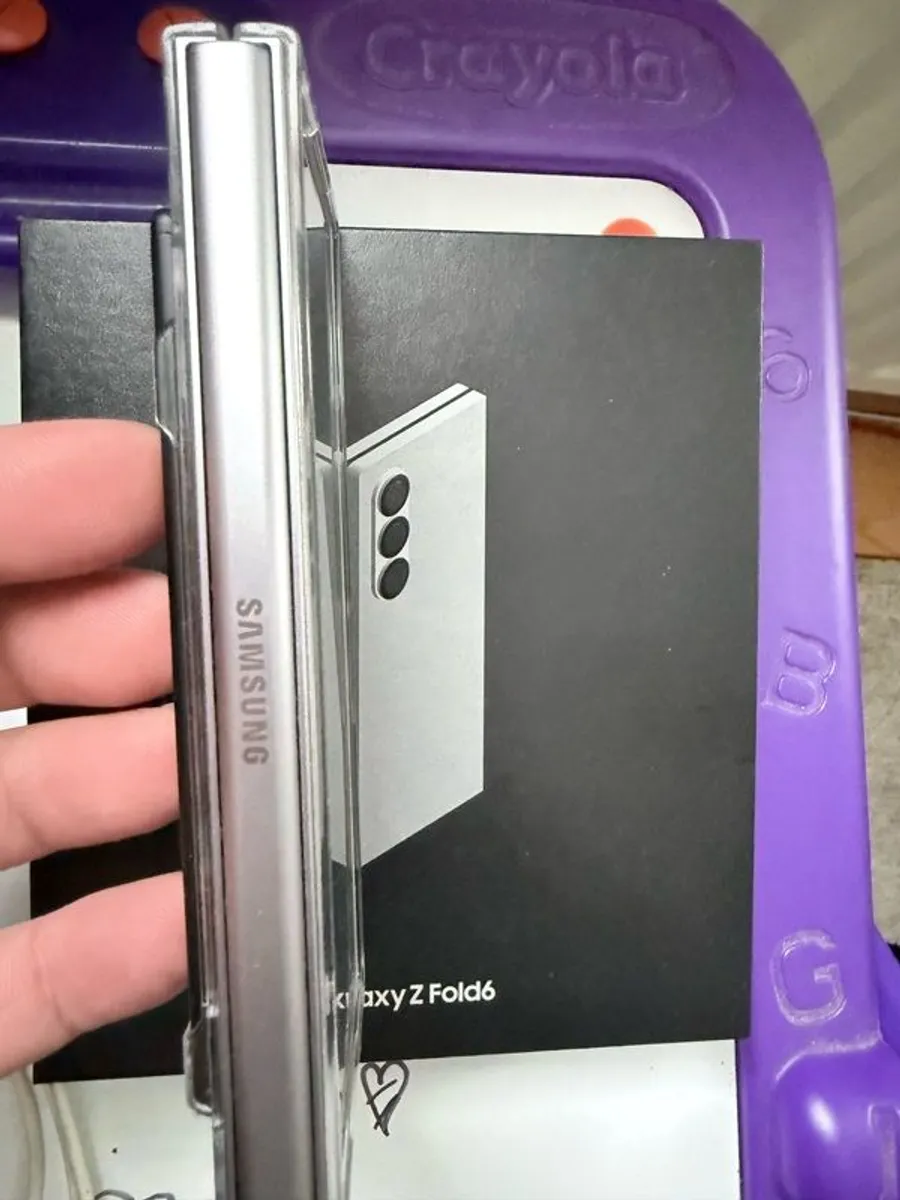 samsung zfold 6 256 gb immaculate - Image 3