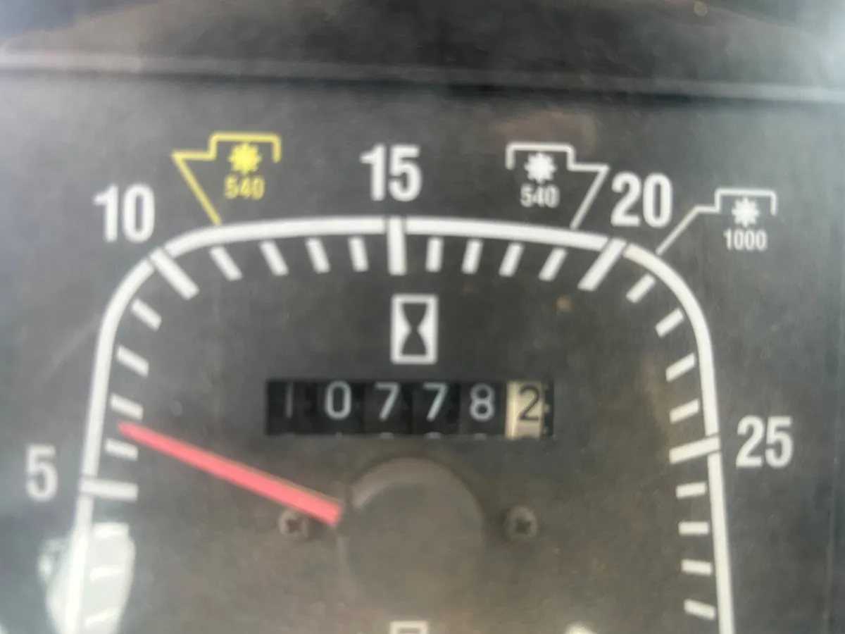 2000 New Holland TS115 Turbo - Image 2