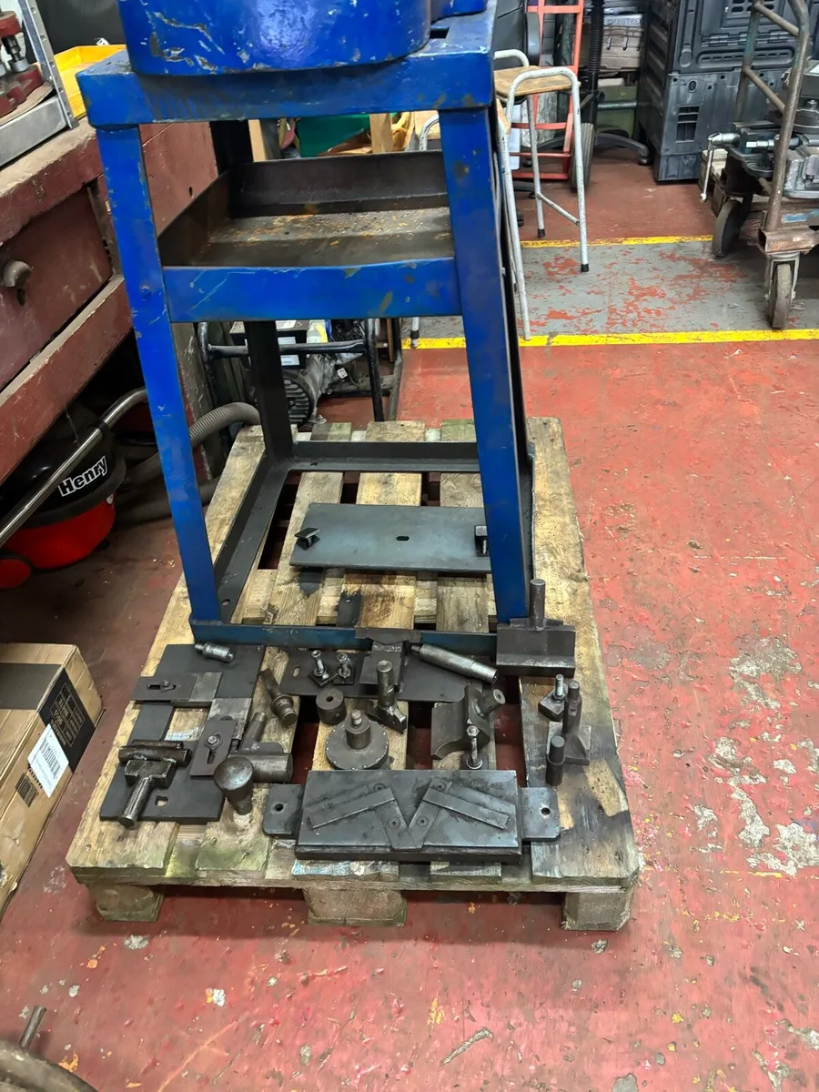 DENBEIGH NO 6 fly press & TOOLING - Image 3